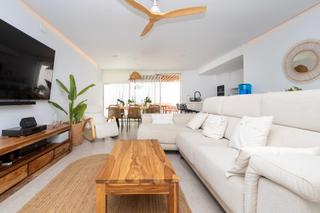 Xalet  Calle orquídea. Se vende exclusivo chalet a solo 20 metros de la playa de calaho