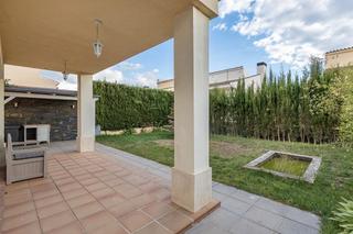 Chalet  Calle pisa de la mulica 1. Se vende chalet maravillosa en otura_granada