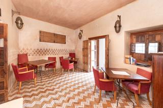 Edificio en Calle del beso 8. Exclusive! stunning palace (residential building) with soul in t