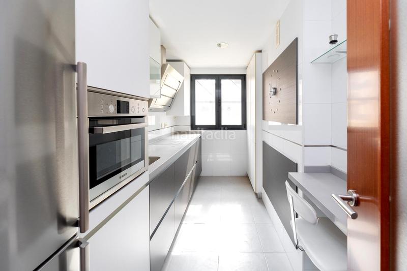 Foto 7c3e8091-39f8-4f1b-8bb4-4313806177f8. Appartement avec chauffage piscine dans Parque Lagos Granada