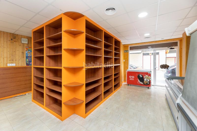 Foto 1c991999-e077-4dd0-bfb1-05e4058c9719. Local comercial en paseo del charcón 50 se vende excelente local en el charcón_granada en Gabias (Las)