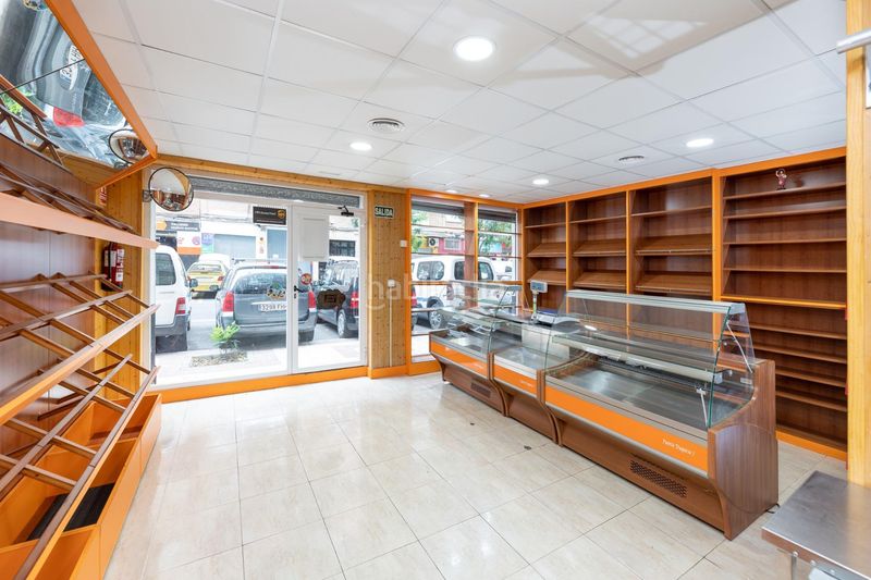Foto 4b8429c7-407e-4711-9ce9-e9484eb6a556. Local comercial en paseo del charcón 50 se vende excelente local en el charcón_granada en Gabias (Las)