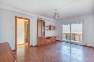 Appartement à Calle fray juan sánchez cotán 48. Se vende amplio piso con ascensor en zona alcampo_granada