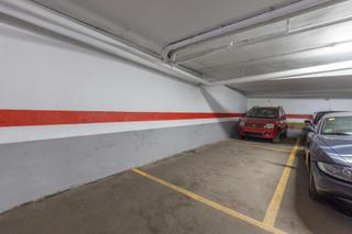 Parking coche  Calle puentezuelas 15. Se vende plaza de garaje doble en zona puentezuelas en pleno cen