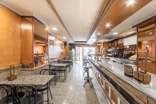 Locale commerciale in Avenida de Madrid 7