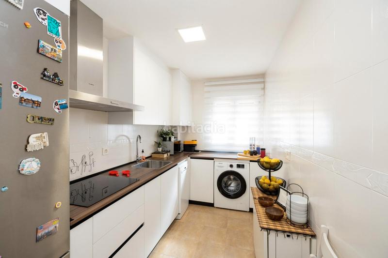 Foto 9bdc0c32-fe8b-4f14-97a2-4baf4581c60d. Piso en calle islas 24 se vende estupendo piso planta baja con garaje y entrada independiente_hijar_las gabias_granada en Gabias (Las)