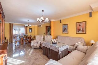 Casa a Calle santa isabel 35. Se vende impresionante casa con garaje privado en albolote_grana