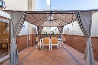 Casa  Calle santa isabel 35. Se vende impresionante casa con garaje privado en albolote_grana