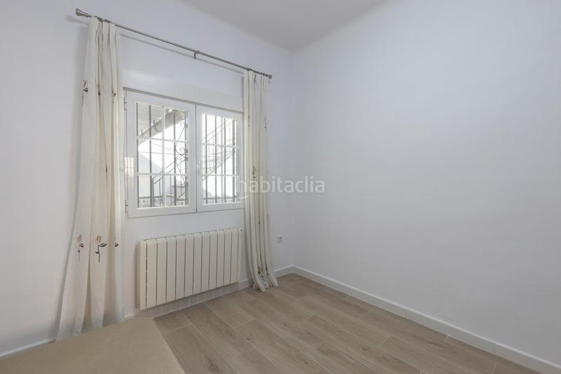 Foto 484e9495-ead4-4d32-93cc-2ae4f8594e0d. Semi detached house in calle pensamiento 22 in La Zubia Ciudad Zubia (La)