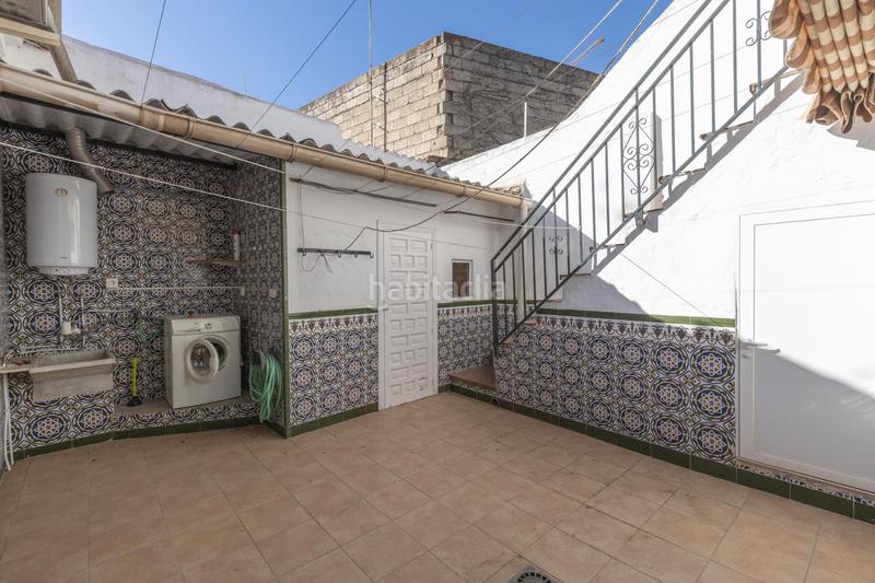 Foto 81df6556-269c-4861-bacc-4335c39c60f0. Semi detached house in calle pensamiento 22 in La Zubia Ciudad Zubia (La)