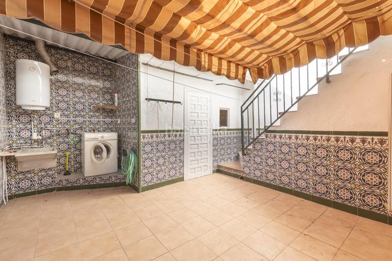 Foto 9eb531bf-4095-4a3a-bd7e-8f675e54ac52. Semi detached house in calle pensamiento 22 in La Zubia Ciudad Zubia (La)