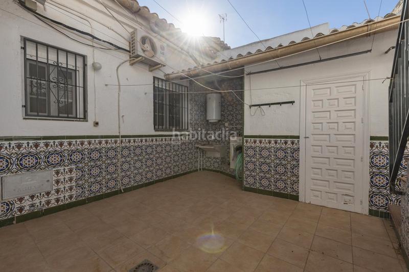 Foto a7d26002-9348-4041-80f9-5dfcb2fcd677. Semi detached house in calle pensamiento 22 in La Zubia Ciudad Zubia (La)