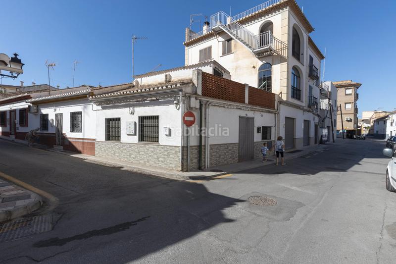 Foto b5f30fe6-c44f-4647-9af3-3382a2979fcd. Semi detached house in calle pensamiento 22 in La Zubia Ciudad Zubia (La)