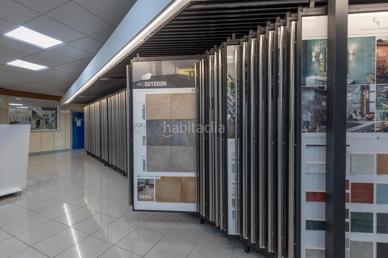 Foto 00a9d3d0-2a6b-4ee7-8f68-01a00cf0e395. Nau industrial a carretera granada málaga 0 a Santa Fe