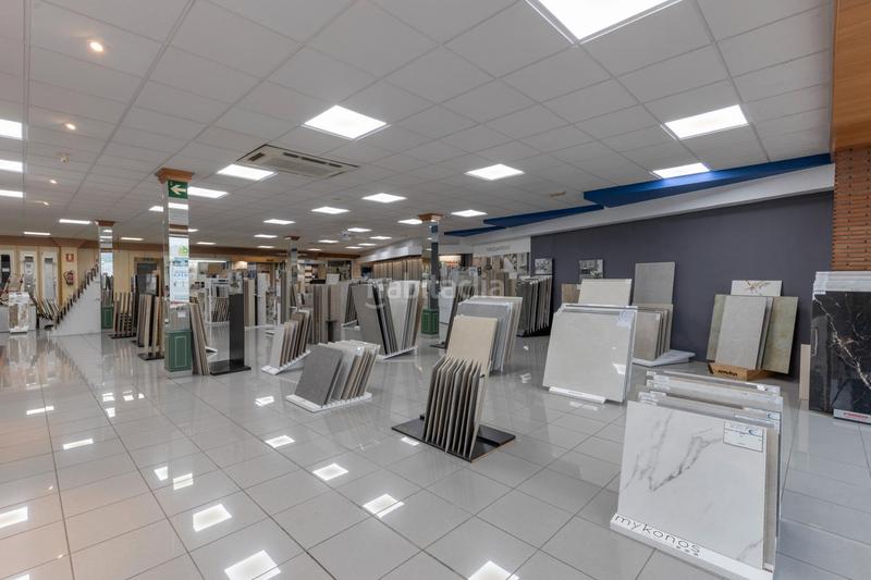 Foto 9259cd86-b7f0-415e-8cf1-428553bb6a50. Nau industrial a carretera granada málaga 0 a Santa Fe