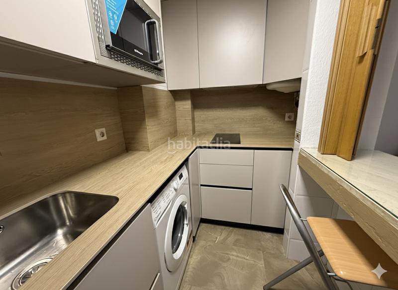 Foto 30d51774-0764-42cb-b6d4-eb0eb46d39a6. Location appartement dans arabial 123 dans Rosaleda - Juventud Granada