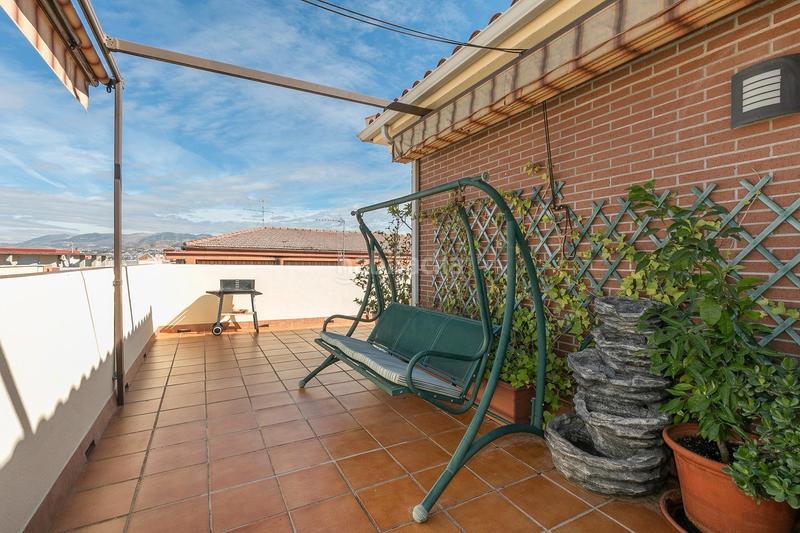 Foto 4d7efc03-abf4-45fc-9908-f0e0fd81e3f0. Àtic a calle real de Armilla 45 a San Miguel Armilla
