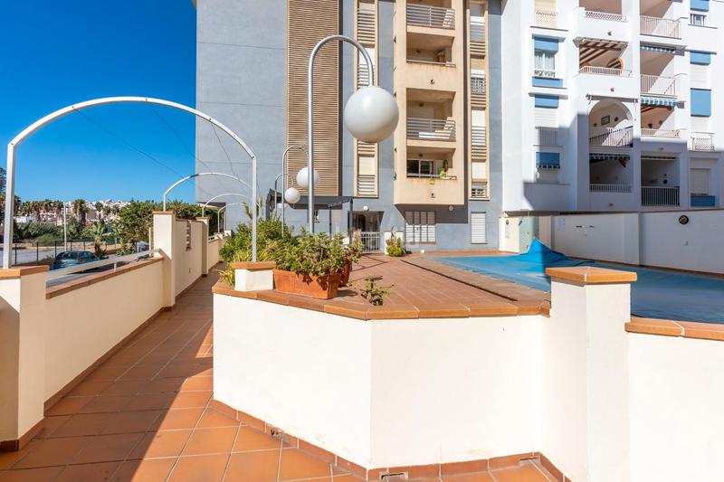 Foto a10022db-c1fd-4e0d-90e5-f21fc0c228e3. Pis a callejón hurtado de mendoza 32 a Almuñecar centro Almuñécar