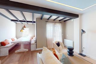 Casa adossada  Urbanizacion solynieve 83. Se vende exclusiva casa adosada reformada y amueblada con licenc