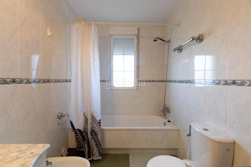 Foto 339743dd-ef8b-44d9-a157-da933841e008. Casa adossada a calle tablas 25 a Cájar