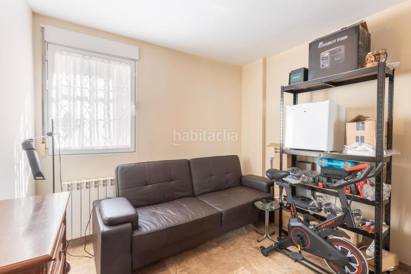 Foto 5afb3214-f734-467e-b380-06194e0d1fe8. Casa adossada a calle tablas 25 a Cájar