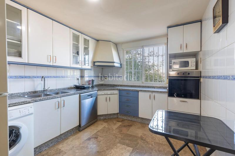 Foto a00d5a05-ba70-48fd-9a82-12e27c9d65e6. Casa adossada a calle tablas 25 a Cájar