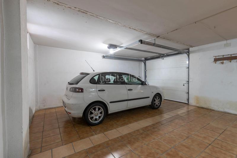 Foto c773879a-efef-4bc0-a5cd-34d99e993f28. Casa adossada a calle tablas 25 a Cájar