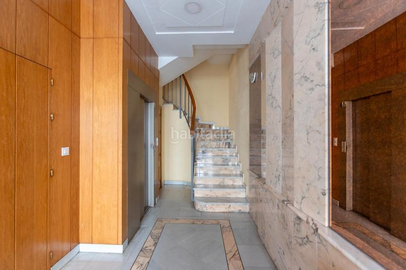 Foto 5429f4b9-6964-44ea-a4ed-a654822b8101. Appartamento in calle granada 1 in Centro Salobreña