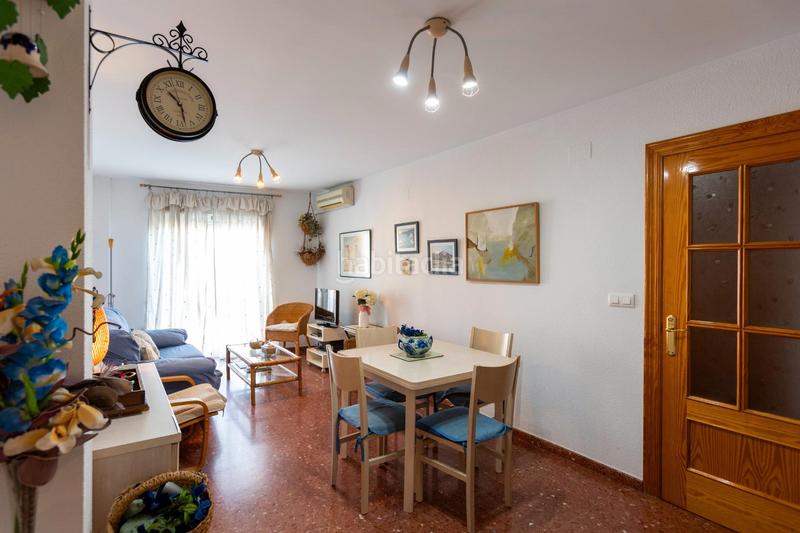 Foto a2b8cf08-586d-434f-82a5-c64193b3d4bd. Appartamento in calle granada 1 in Centro Salobreña