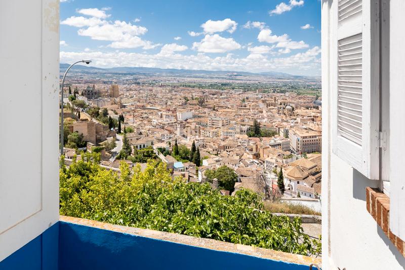 Foto 44a93402-7cac-45be-95b8-5e6357839650. Chalet in plaza mirador de san cristóbal 3 in San Ildefonso Granada