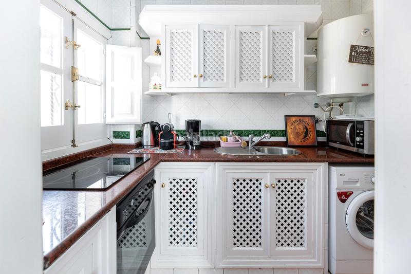 Foto b58b1064-b696-4ecf-8a5b-87bee662e162. Chalet in plaza mirador de san cristóbal 3 in San Ildefonso Granada