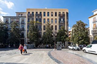 Etagenwohnung in Calle escudo del carmen 2. Se vende exclusivo piso en plaza del carmen_granada centro en fr