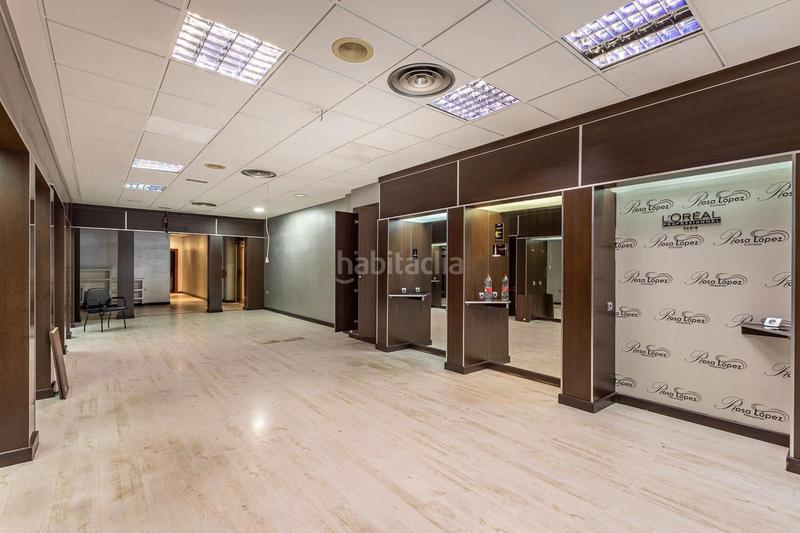 Foto 485233df-a4d8-44e9-9503-e4960711f154. Local commercial dans calle ruiseñor 34 dans Pajaritos Granada