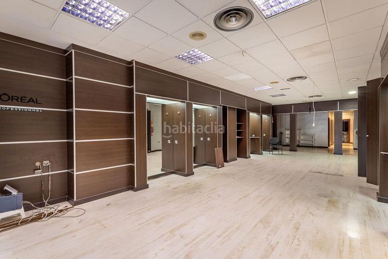 Foto e422025e-f1b7-4c1a-87af-2a86cc8649bb. Local commercial dans calle ruiseñor 34 dans Pajaritos Granada