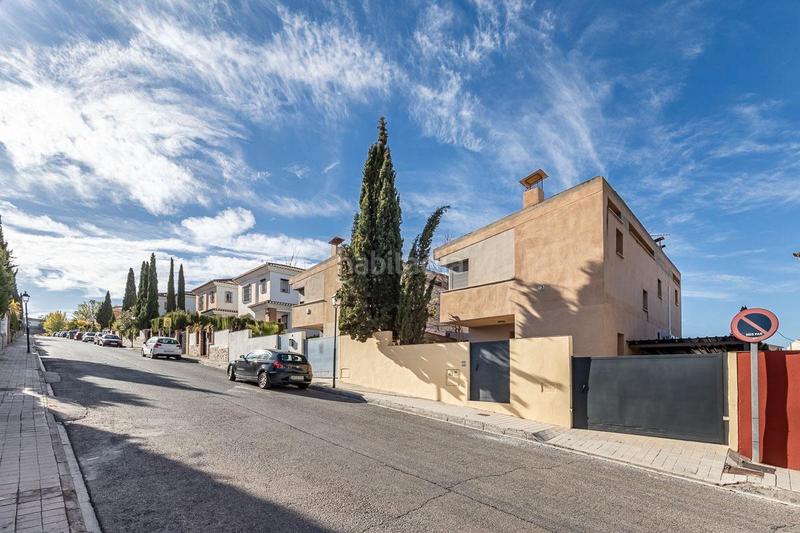 Foto 626e82a7-991f-4b8b-88c3-99e61c80dd49. Casa in calle cosmos 38 in Barrio de la Vega Monachil