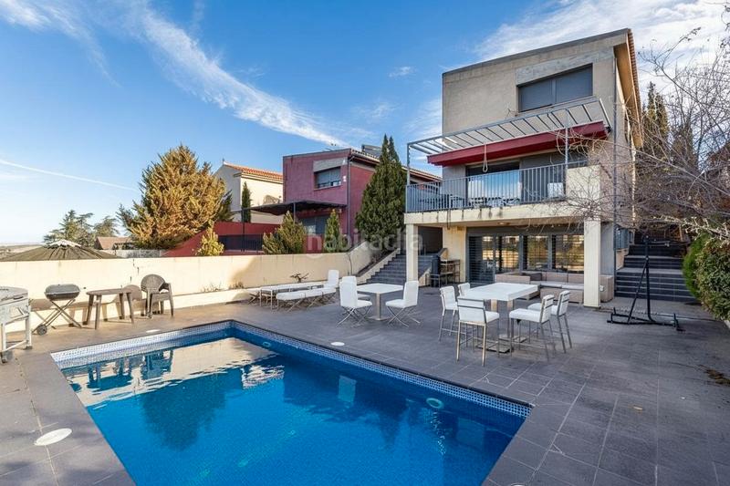 Foto 827f8241-aa4e-423d-976c-004ae4ca78a3. Casa in calle cosmos 38 in Barrio de la Vega Monachil