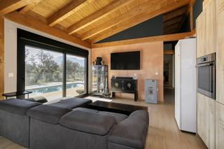 Casa a schiera in Calle transversal avenida caparacena 1. Se vende exclusiva vivienda de diseño con terreno en atarfe  – u