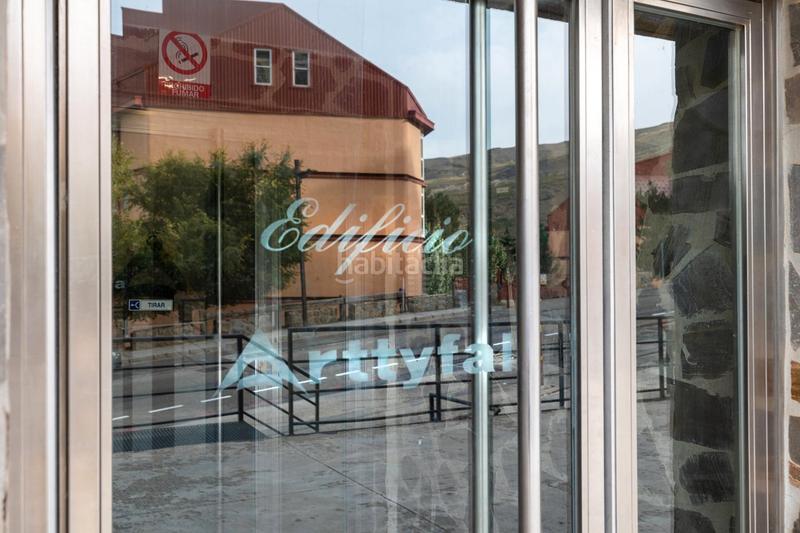 Foto ca425e32-cce3-4ebd-b040-ae41915e09b2. Appartement dans urbanización sol y nieve 5 dans Zona baja Sierra Nevada