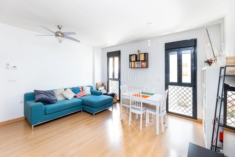 Foto 426aab83-182f-4d24-b4b5-7aa967b4ed15. Pis a calle santa adela 23 a Barrio de Zaidín Granada