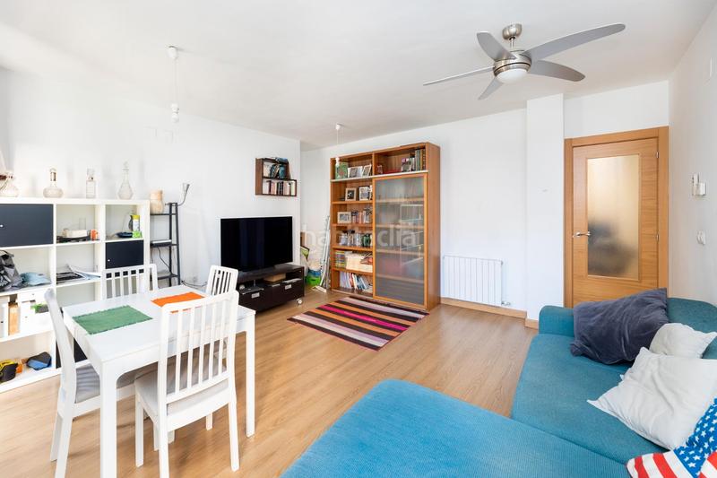 Foto f96278e7-1413-4441-9a8b-360460271964. Pis a calle santa adela 23 a Barrio de Zaidín Granada