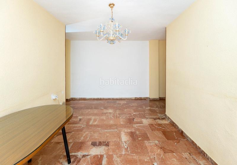 Foto dfedd9be-b9b9-43f0-886a-c5bf75e59c52. Appartamento in calle almuñécar 24 in Barrio de Zaidín Granada