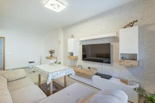 Pis  Calle pablo iglesias 32. Se vende piso moderno para entrar a vivir en padul_granada