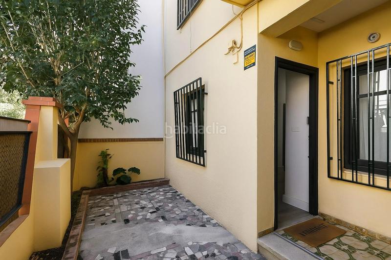 Foto 45843319-2ea3-44fd-8064-e6c6c633f152. Casa a schiera in calle dorotea 22 in Cervantes Granada