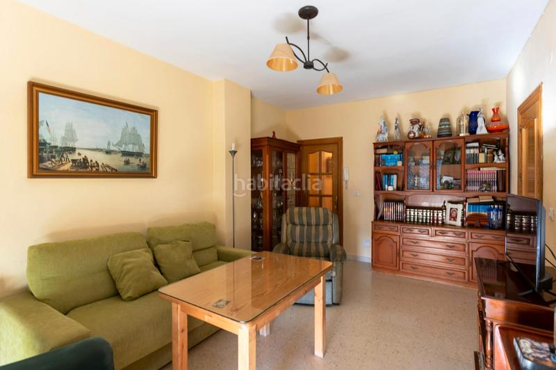 Foto 23a6d446-f5e3-4515-95a9-76ab12e4aa12. Piso en paseo de velilla 34 en Velilla - Velilla Taramay Almuñécar