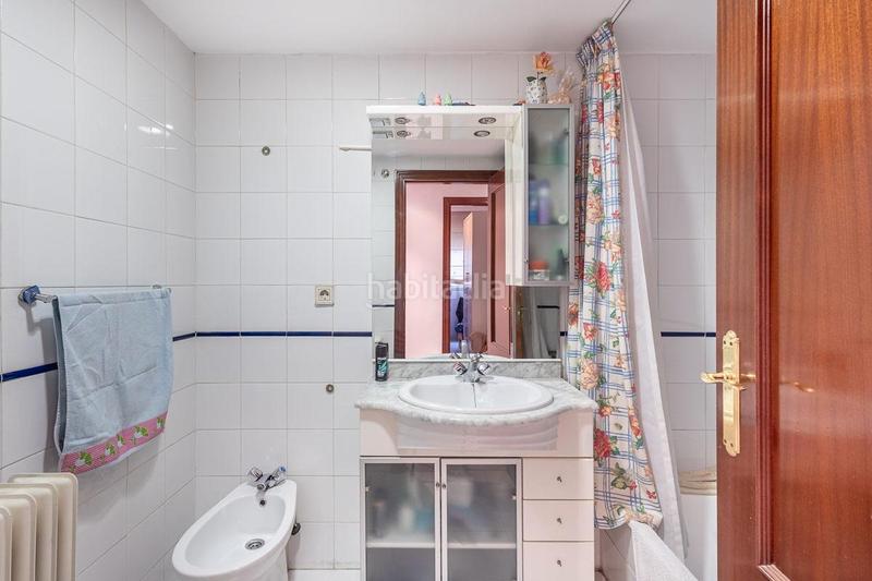 Foto 99eec262-0b7f-47ea-8604-62f95520cadb. Appartement dans calle padre claret 40 dans Joaquina Eguaras Granada