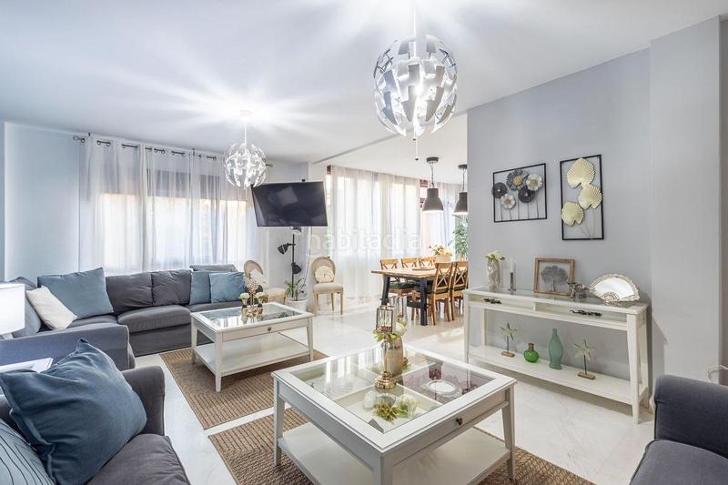 Foto 84ee5755-4b7c-4a5d-865b-23ea0ec2282f. House in calle rector juan de dios lópez gonzález 3 in Motril