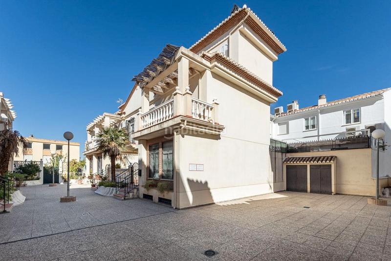 Foto 7351fd2a-0e0f-46a4-90a5-b000b33a8def. Appartement dans calle campanario 40 dans Cájar