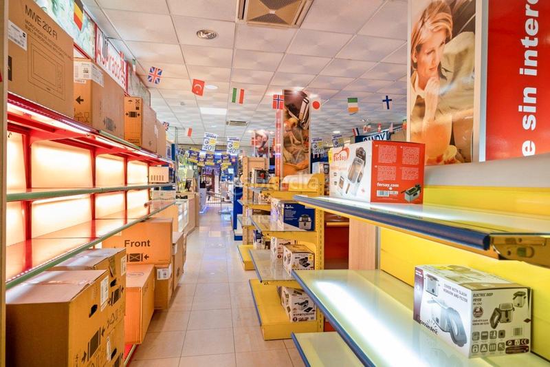 Foto 5fbc915d-dc80-4a7a-a174-66cfd3a94ccc. Local comercial a calle ángel barrios 28 a Camino de Ronda Granada