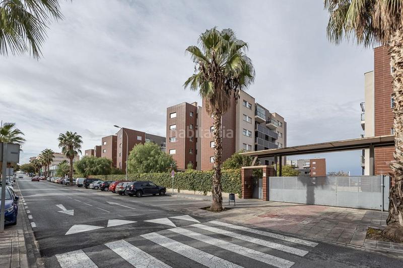 Foto 0c92812d-1d11-4f82-b0b8-842c640839b8. Etagenwohnung in calle circunvalación 35 in Carretera de Granada-La Alcazaba Alhendín