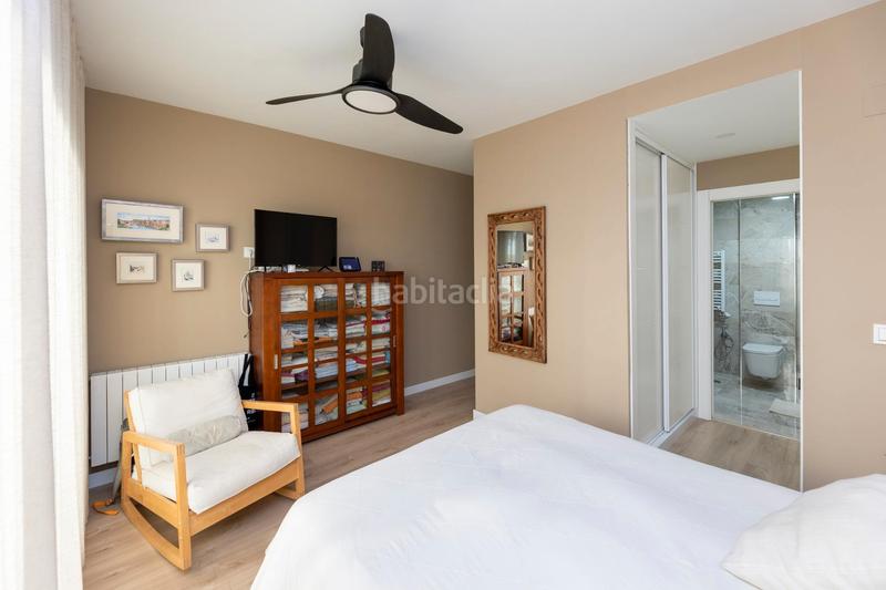 Foto a3230419-5522-4db3-b4d4-c80258ad9d47. Pis a calle pintor velázquez 45 a Camino de Ronda Granada